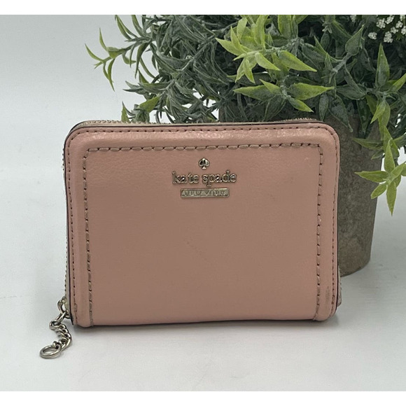 Kate Spade Pink Zip Bifold Rose Smoke Color Pebble Leather Wallet - Picture 1 of 12